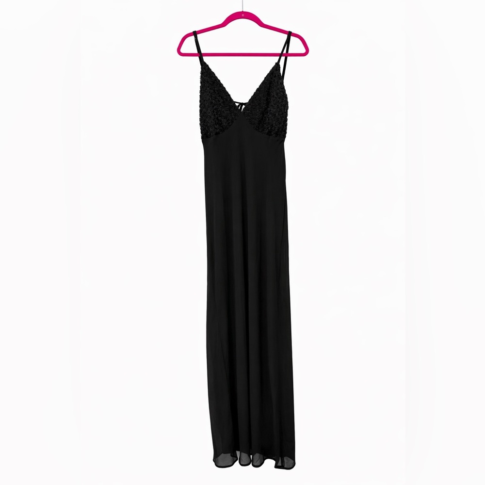 Elegant Black Maxi Dress